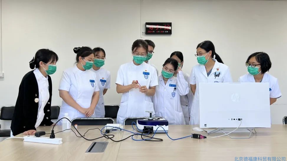 研究型病房举行葡萄糖钳夹试验仪器-葡萄糖乳酸分析仪培训会